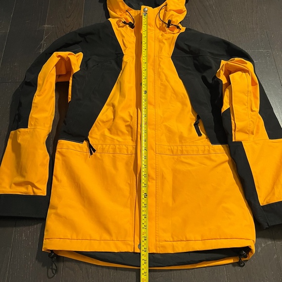 The North Face 1994 RETRO MOUNTAIN FUTURE LIGHT PARKA JACKET Men’s XS/S Yellow - Picture 3 of 10